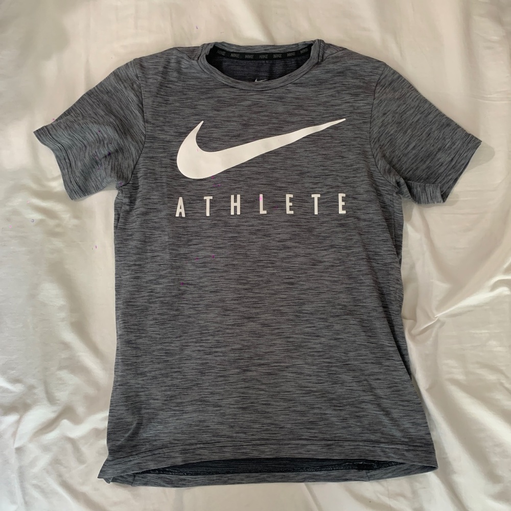 Nike sport active top